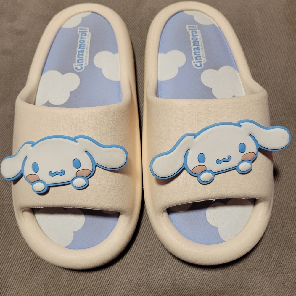 Hello Kitty Women Slippers